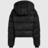 Chaqueta acolchada brillante y cuadrada