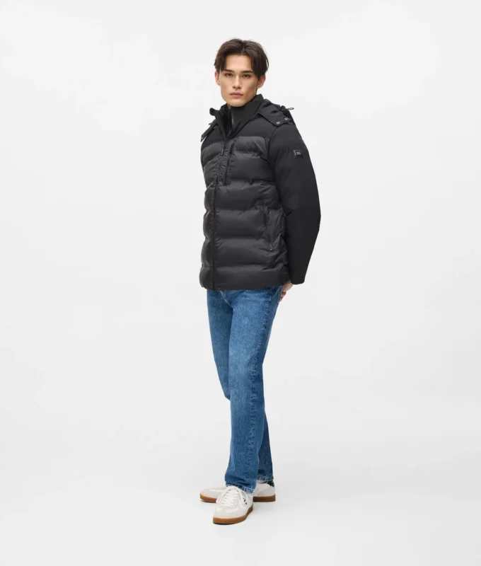 Chaqueta acolchada con capucha