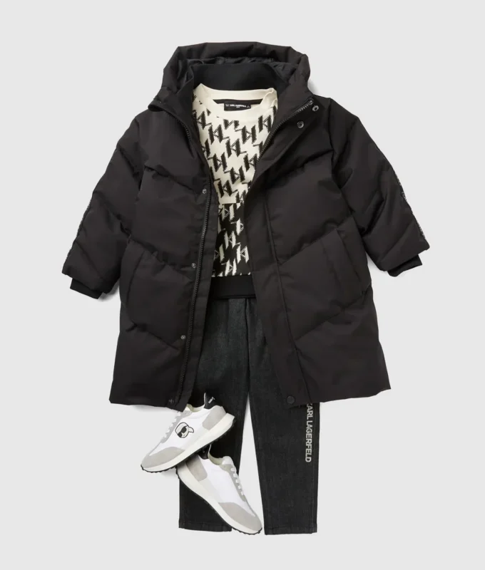 Chaqueta acolchada larga para niño