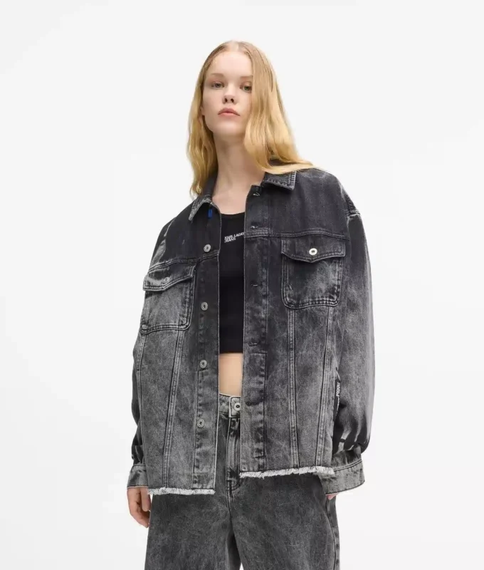 Chaqueta vaquera descolorida