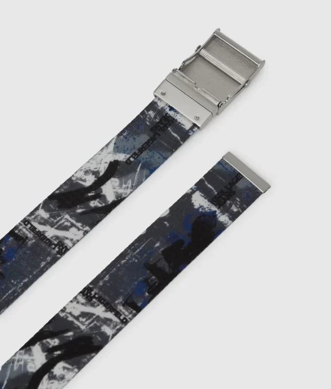 Cinturón de tela con estampado de grafitis