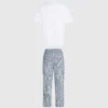 Conjunto de pijama a rayas