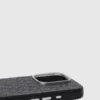 Funda para iPhone 16 Pro con logotipo integral