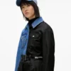 Gabardina con paneles de denim