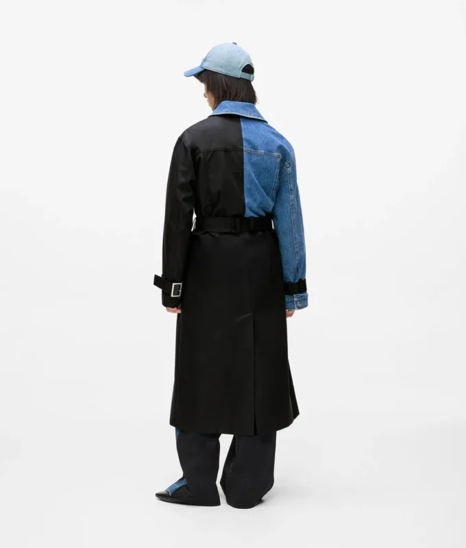 Gabardina con paneles de denim