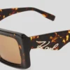 GAFAS DE SOL CON DETALLES RECORTADOS