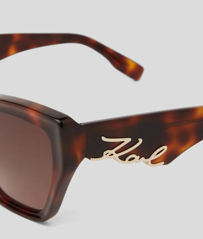 GAFAS DE SOL CON DETALLES RECORTADOS
