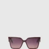 Gafas de sol geométricas y estilizadas