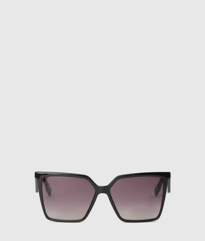 Gafas de sol geométricas y estilizadas
