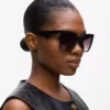Gafas de sol geométricas y estilizadas