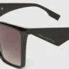 Gafas de sol geométricas y estilizadas