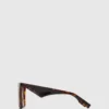 Gafas de sol geométricas y estilizadas
