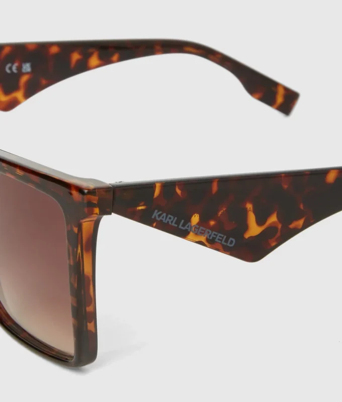 Gafas de sol geométricas y estilizadas
