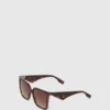 Gafas de sol geométricas y estilizadas