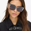 Gafas de sol gruesas con logotipo