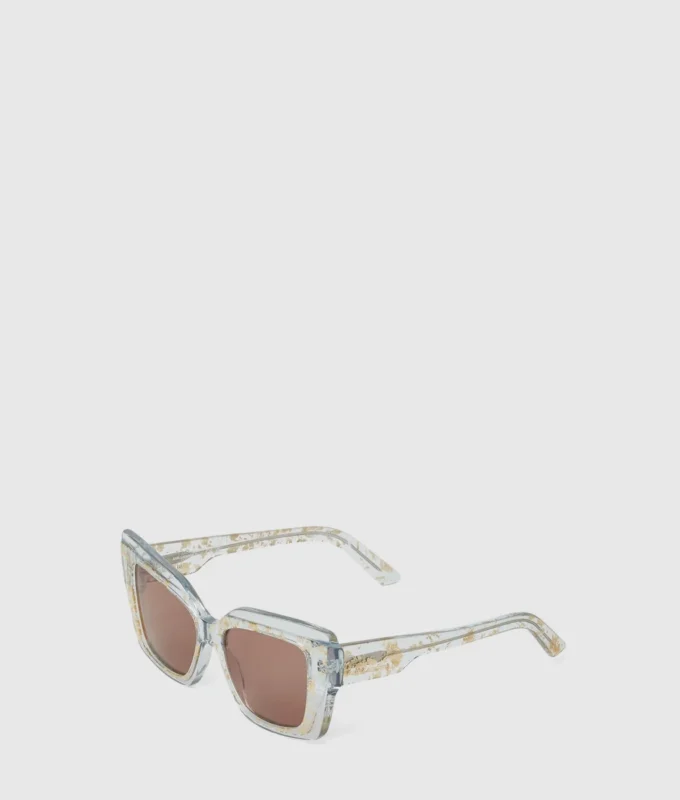 Gafas de sol gruesas con logotipo