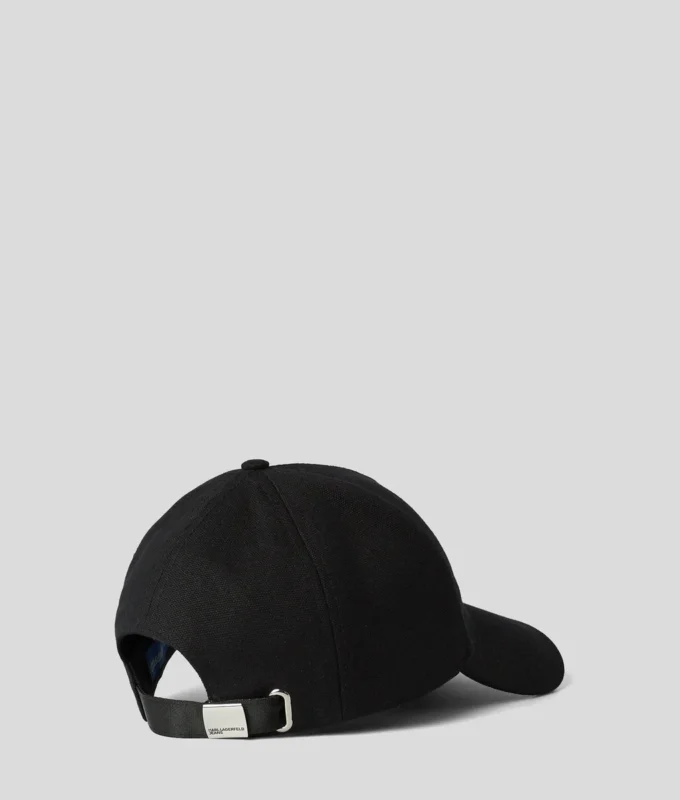 Gorra con parche con logotipo