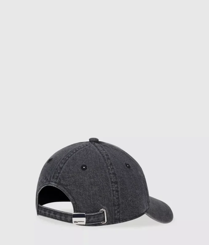 Gorra de denim con logotipo en forma de caja