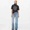 Jeans acampanados de talle alto