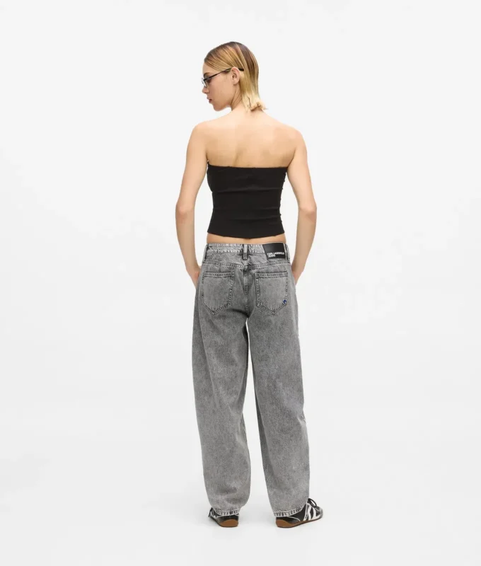 Jeans de tiro medio y pierna recta