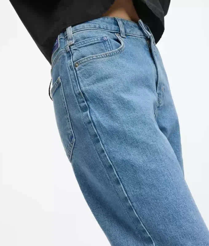 Jeans mom