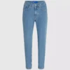 Jeans mom