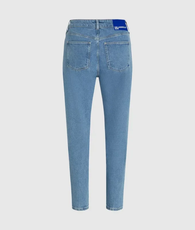 Jeans mom