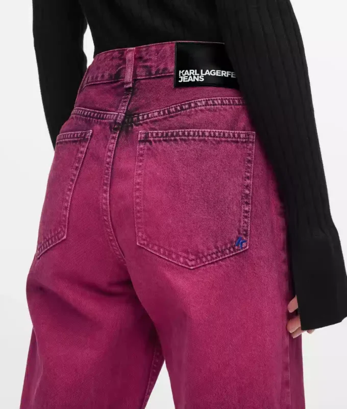 Jeans mom con efecto pintura en aerosol