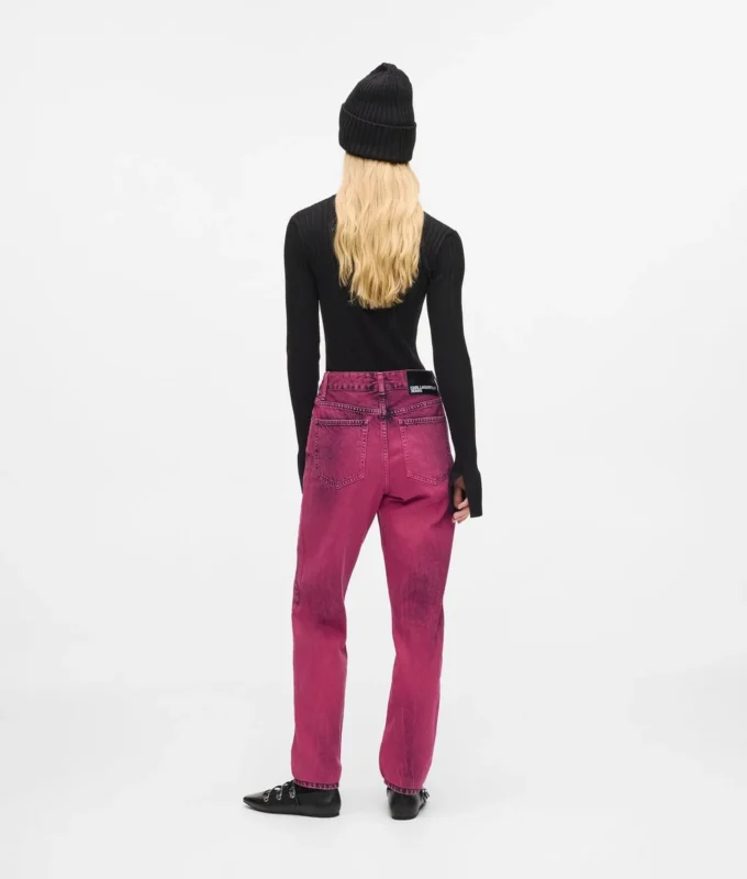 Jeans mom con efecto pintura en aerosol