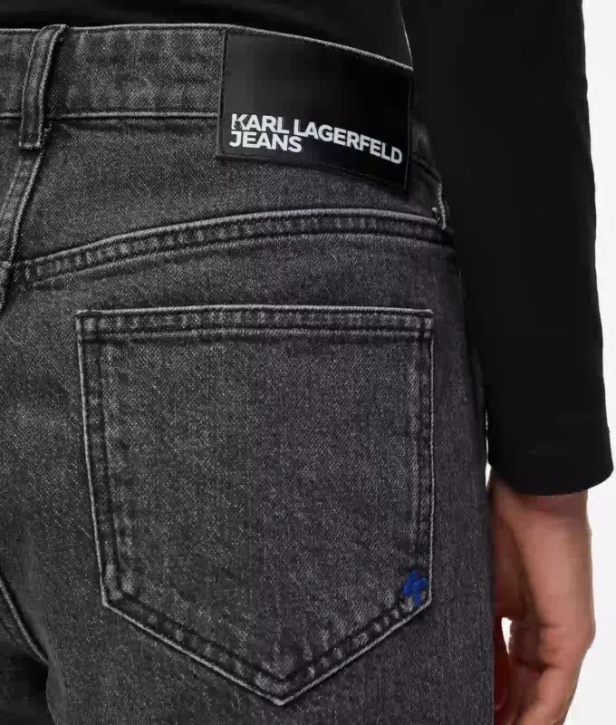 Jeans rectos de talle alto