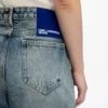 Jeans relajados de talle medio