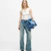 Jeans relajados de talle medio