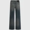 Jeans relajados de talle medio