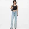 Jeans relajados de talle medio con costuras