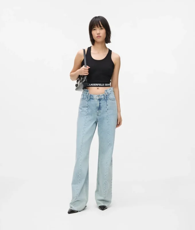 Jeans relajados de talle medio con costuras