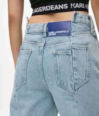 Jeans relajados de talle medio con costuras