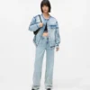 Jeans relajados de talle medio con costuras