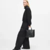 Mini bolso tote con logotipo metálico