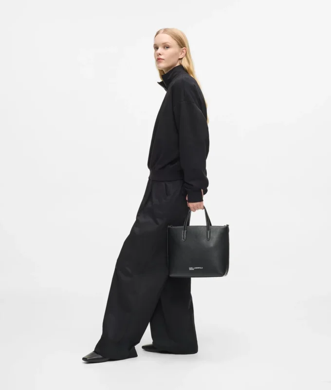 Mini bolso tote con logotipo metálico