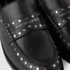 Mocasines con tachuelas Mia