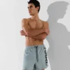 PANTALÓN CORTO CON LOGOTIPO