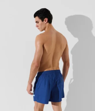 PANTALÓN CORTO CON LOGOTIPO