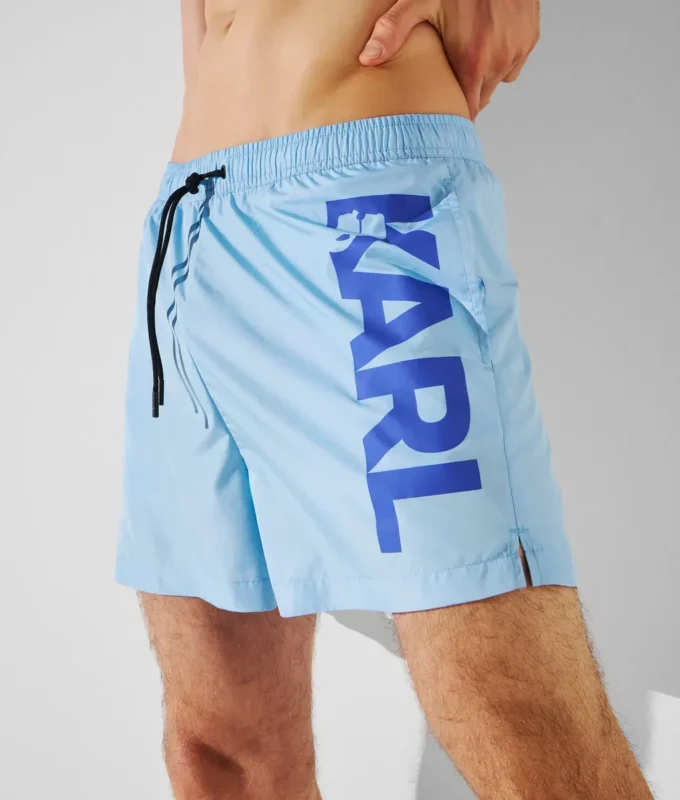 PANTALÓN CORTO CON LOGOTIPO