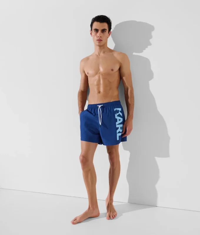 PANTALÓN CORTO CON LOGOTIPO