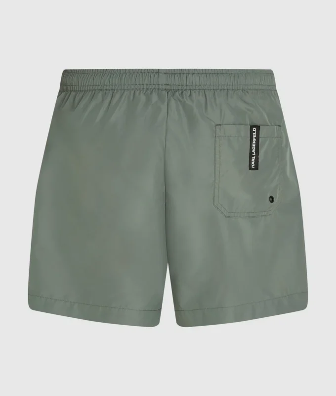 PANTALÓN CORTO CON LOGOTIPO