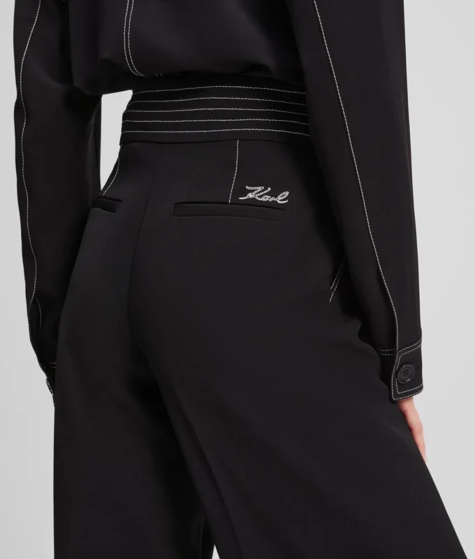 PANTALONES CON COSTURAS EN CONTRASTE