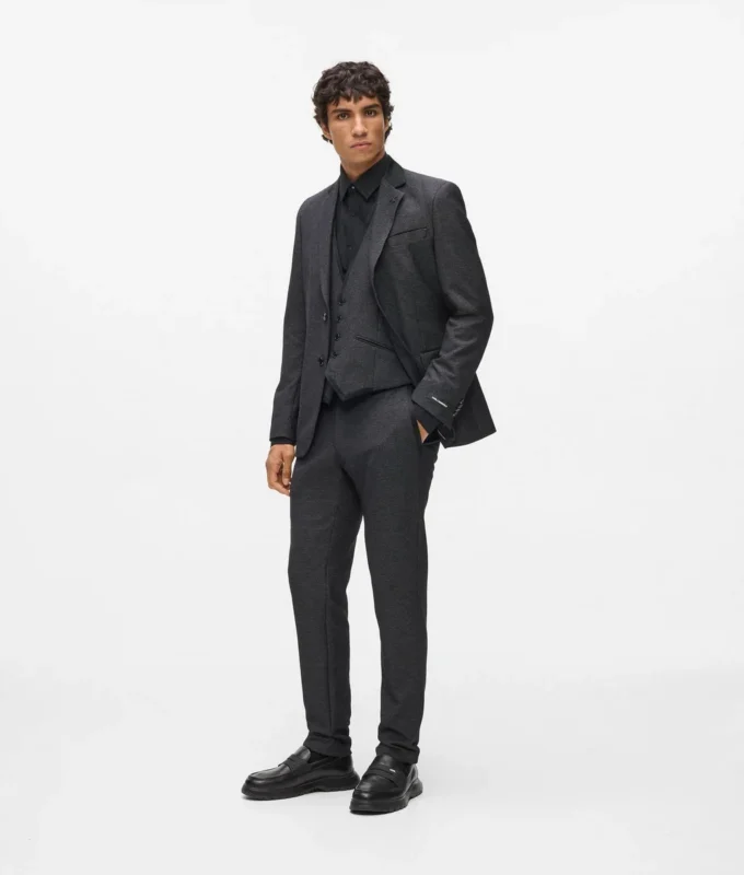 Pantalones con detalles de satén