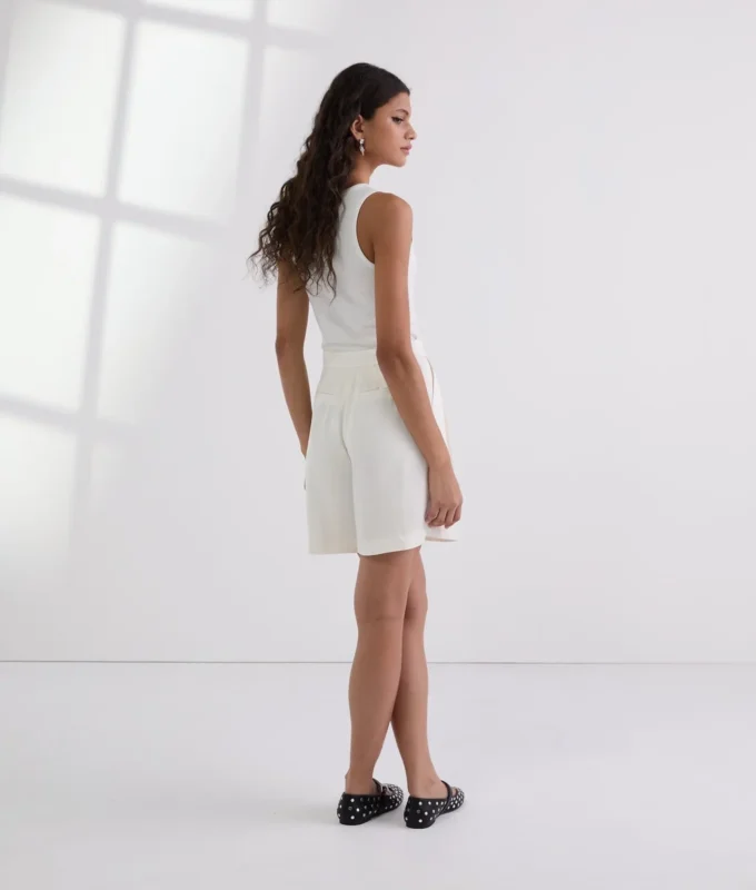 PANTALONES CORTOS ENCLAVADOS