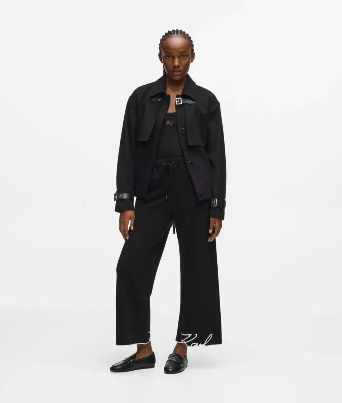Pantalones de chándal con dobladillo característico