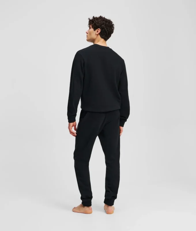PANTALONES DE CHÁNDAL HOTEL KARL